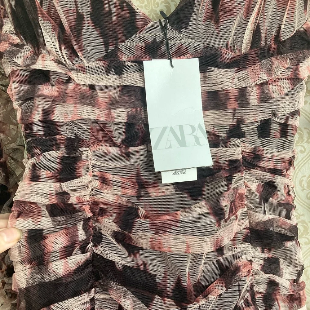 ZARA Tulle Dress - Picture 4 of 8